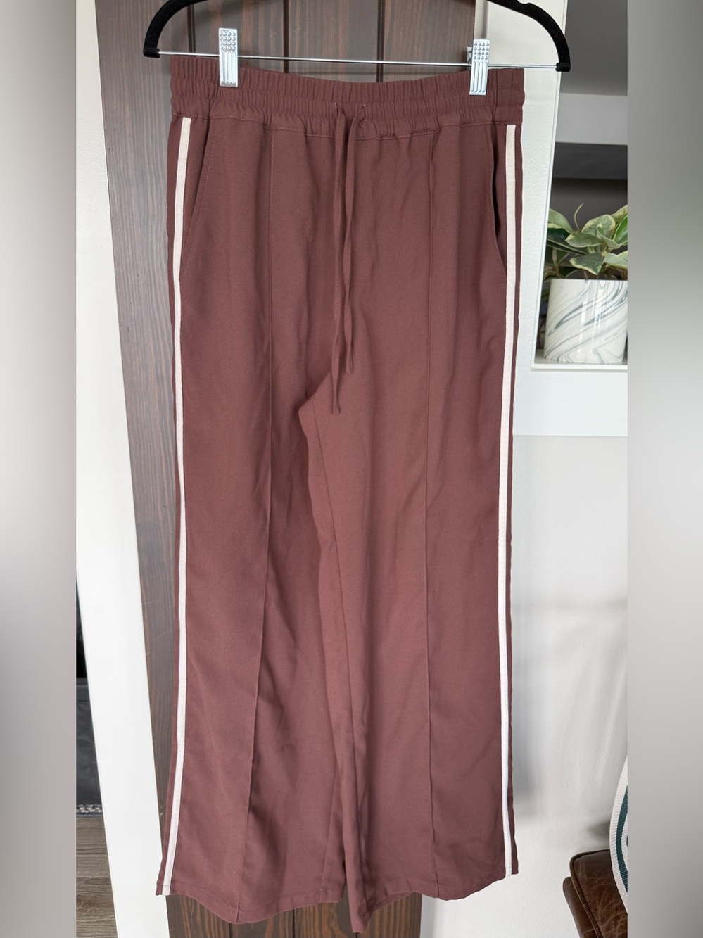 Women’s Z Supply Track Pants with White Side Stripes, Size Small - Picture 2 of 5